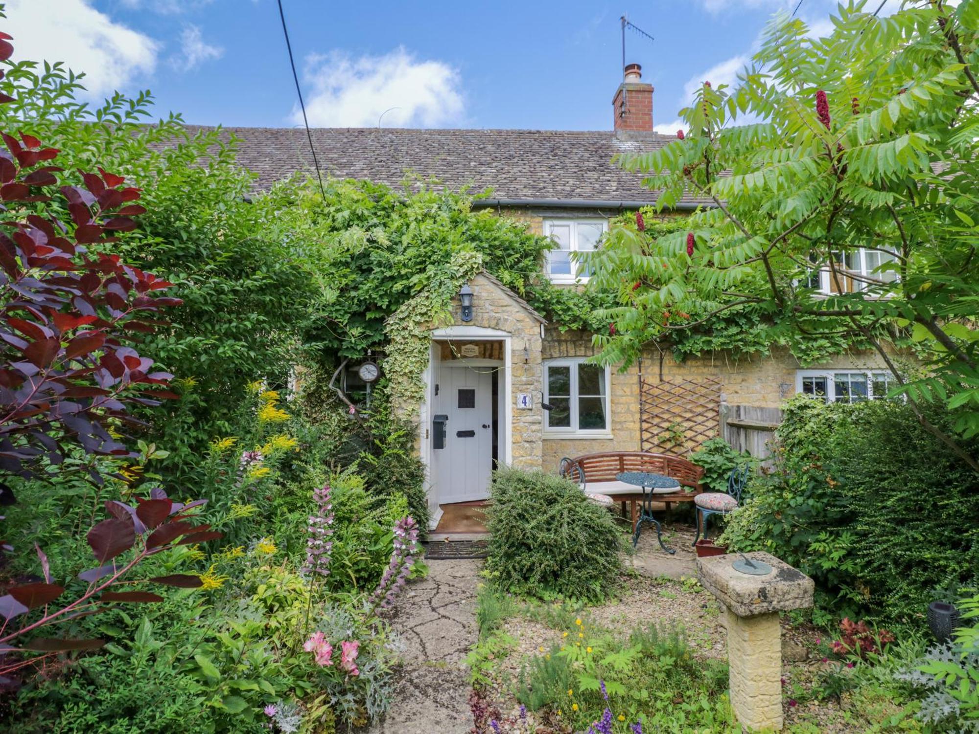 4 Lansdown Holiday home